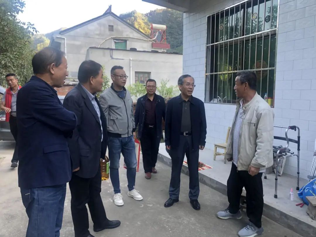 关爱困难老人  助力乡村振兴