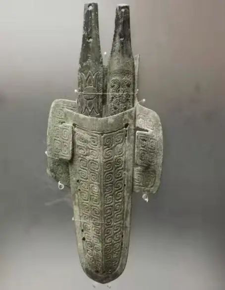 宝鸡古(弓鱼)国文物亮相《古蜀瑰宝》见证文明交流互鉴 宝鸡古(弓鱼)国文物亮相《古蜀瑰宝》见证文明交流互鉴