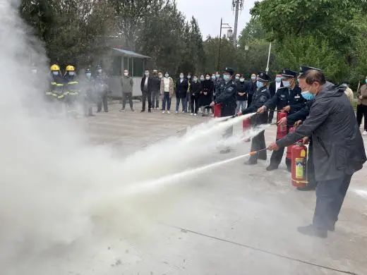 宝鸡青铜器博物院党支部开展“消防应急演练”主题党日活动