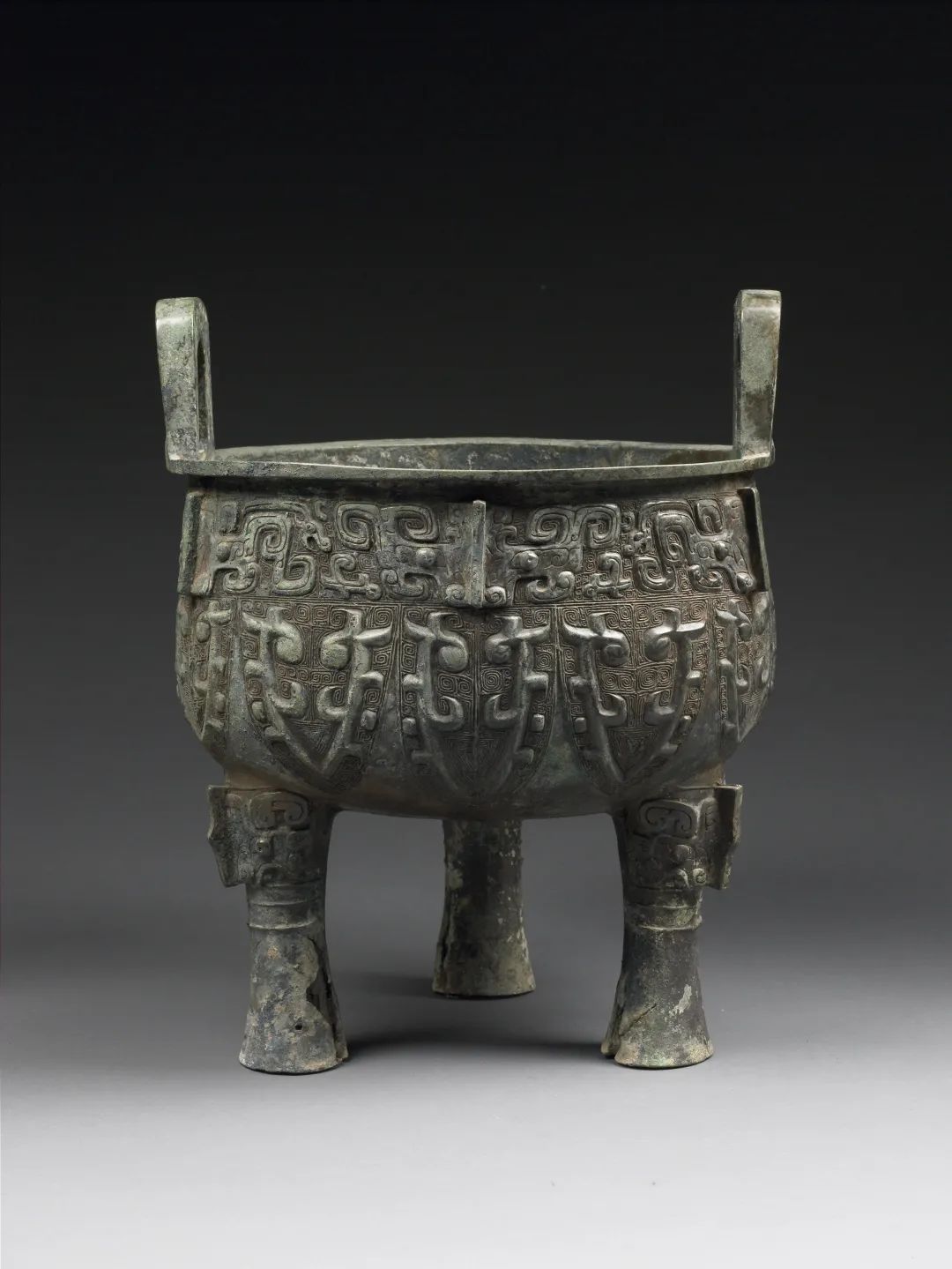 宝博微课堂:西周蕉叶纹鼎 宝博微课堂:西周蕉叶纹鼎