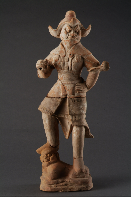 宝博微课堂:唐王朝武力的缩影——彩绘武士俑 宝博微课堂:唐王朝武力的缩影——彩绘武士俑