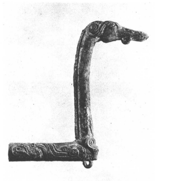 宝博微课堂:西周兽首铜旄 宝博微课堂:西周兽首铜旄