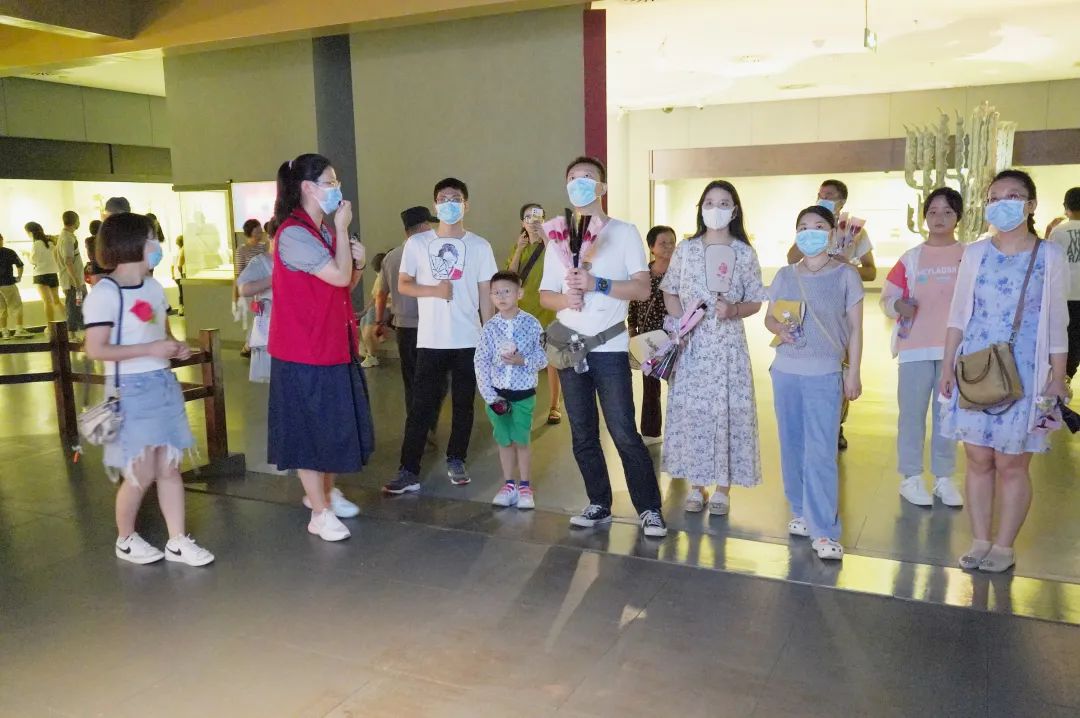 相约七夕   “医”路同行