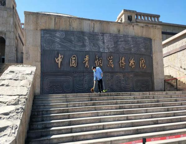 强化服务意识  提升保障水平  打造优质景区