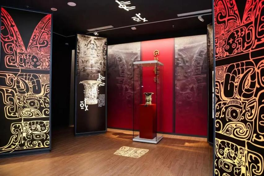 “繁简之间” 震撼登场——宝鸡出土青铜器纹饰艺术展在杭州市临平区博物馆开展啦! “繁简之间” 震撼登场——宝鸡出土青铜器纹饰艺术展在杭州市临平区博物馆开展啦!