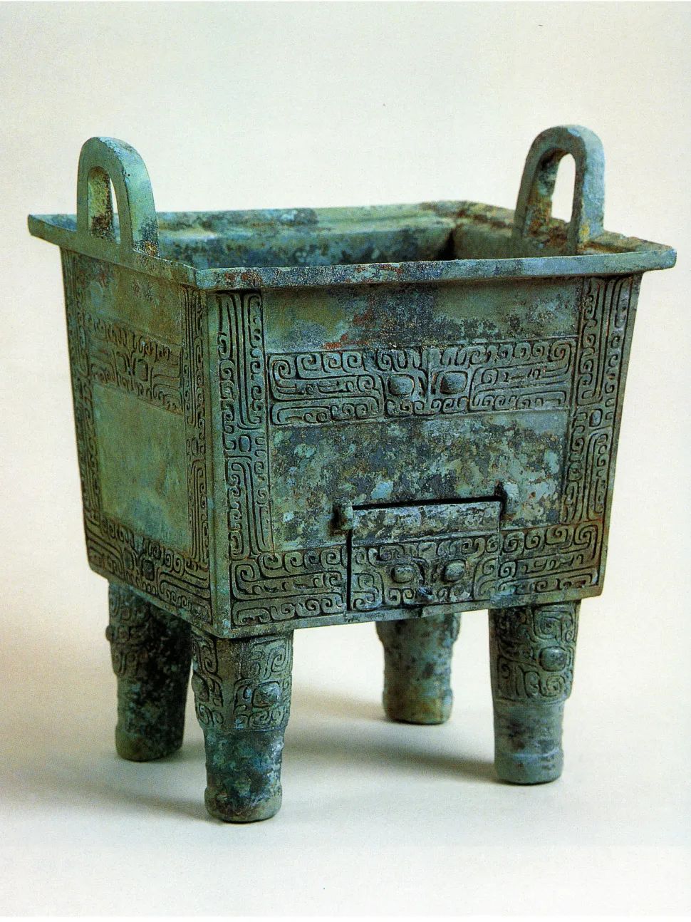 宝博微课堂:西周蕉叶纹鼎 宝博微课堂:西周蕉叶纹鼎