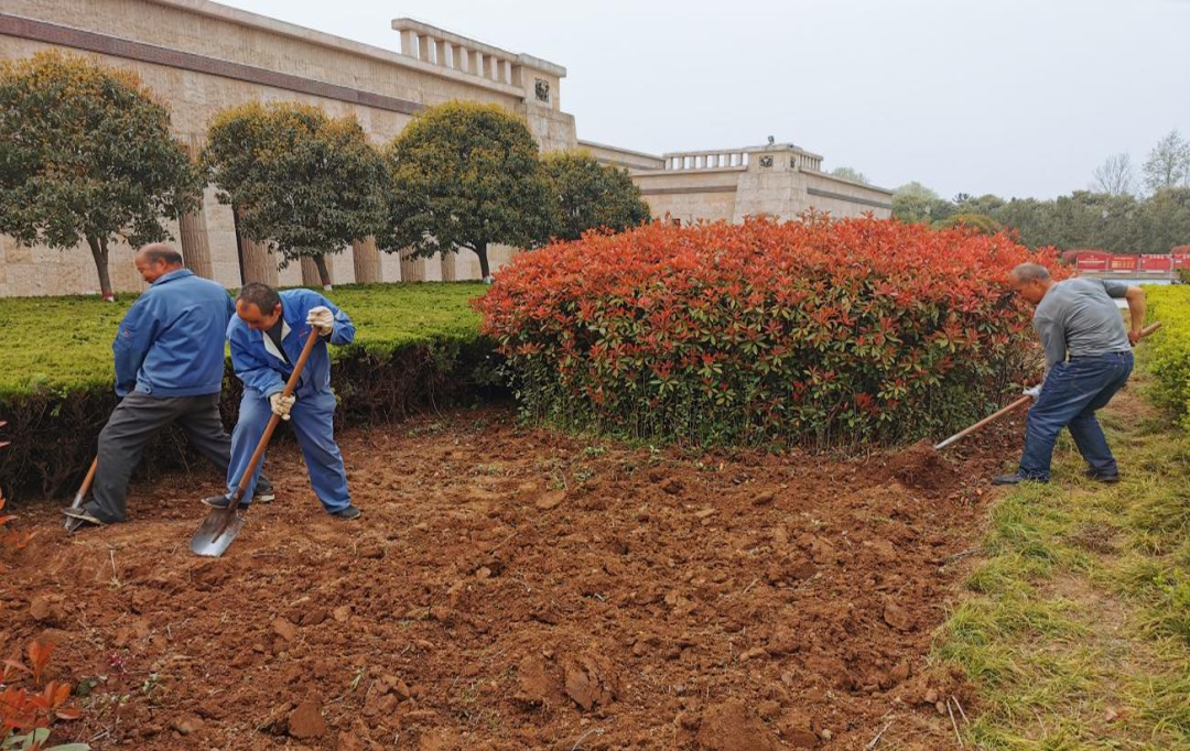 强化服务意识  提升保障水平  打造优质景区