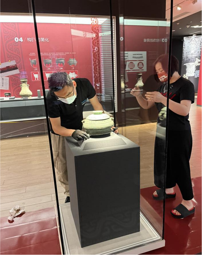 “繁简之间” 震撼登场——宝鸡出土青铜器纹饰艺术展在杭州市临平区博物馆开展啦! “繁简之间” 震撼登场——宝鸡出土青铜器纹饰艺术展在杭州市临平区博物馆开展啦!