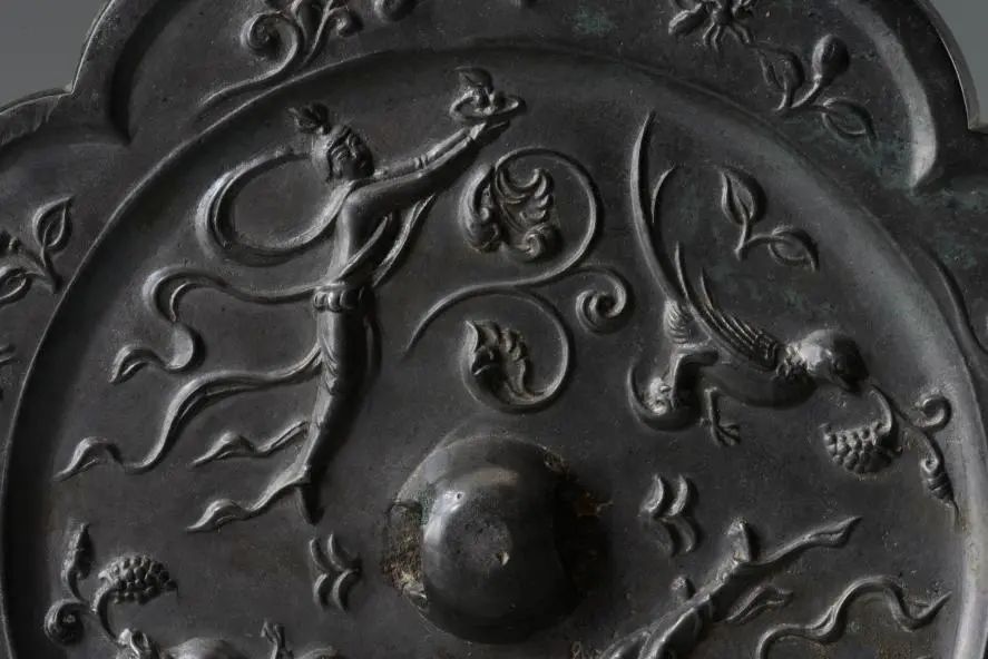 宝博微课堂：唐飞天花鸟纹菱缘镜