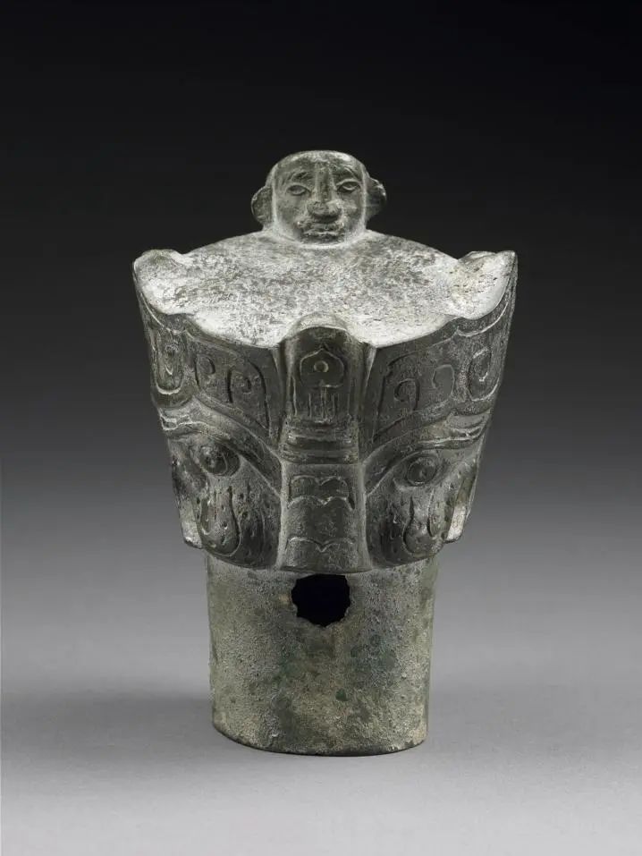 宝博微课堂:西周人兽纹辕饰 宝博微课堂:西周人兽纹辕饰