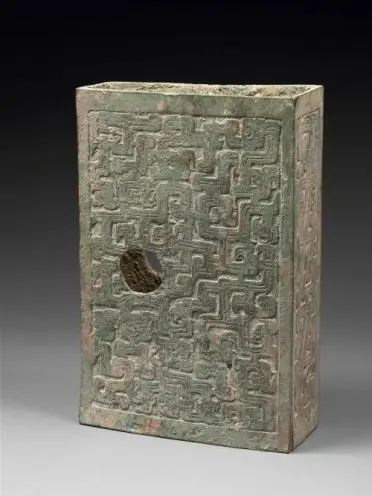 宝博微课堂：春秋龙纹铜构件