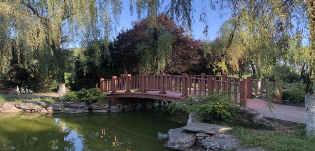 强化服务意识  提升保障水平  打造优质景区