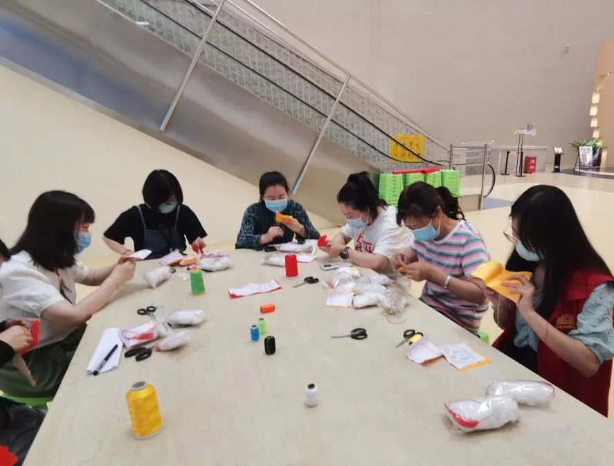 粽叶飘香五月五、浓情端午共安康