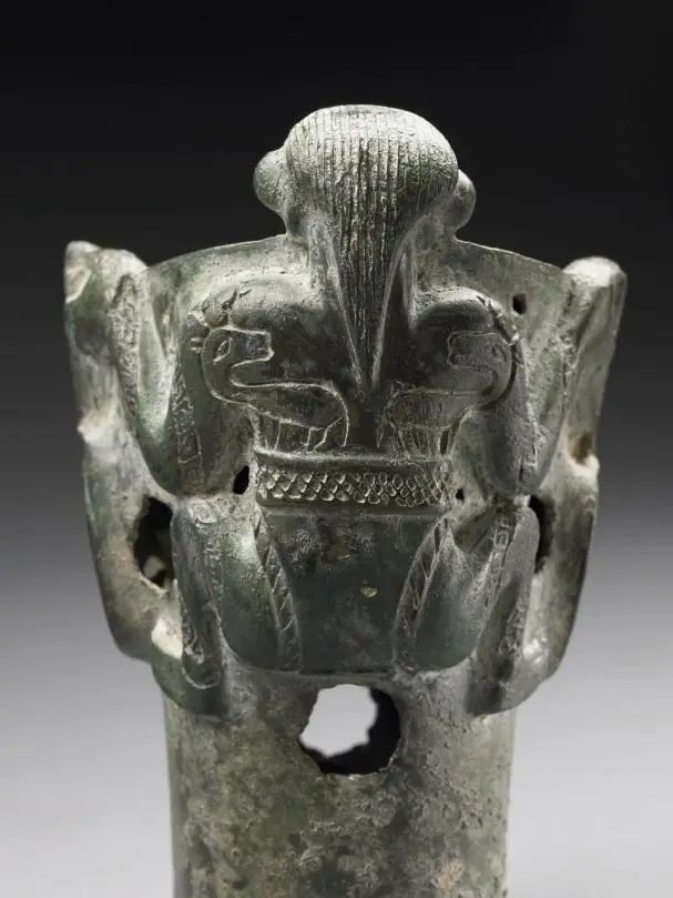 宝博微课堂:西周人兽纹辕饰 宝博微课堂:西周人兽纹辕饰