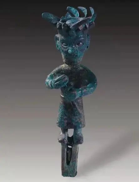 宝鸡古(弓鱼)国文物亮相《古蜀瑰宝》见证文明交流互鉴 宝鸡古(弓鱼)国文物亮相《古蜀瑰宝》见证文明交流互鉴