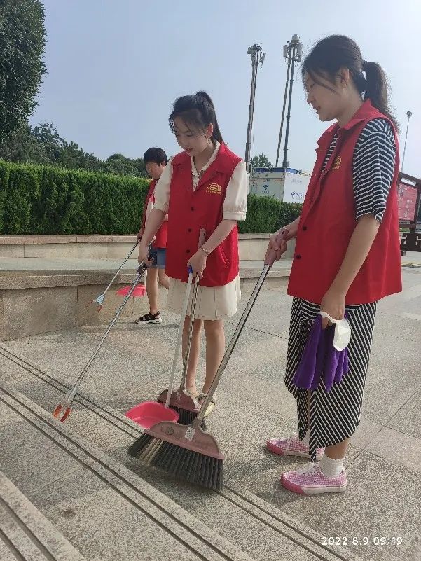 宝鸡青铜器博物院开展“弘扬志愿服务精神 助力全国 文明城市创建”志愿服务活动 宝鸡青铜器博物院开展“弘扬志愿服务精神 助力全国 文明城市创建”志愿服务活动