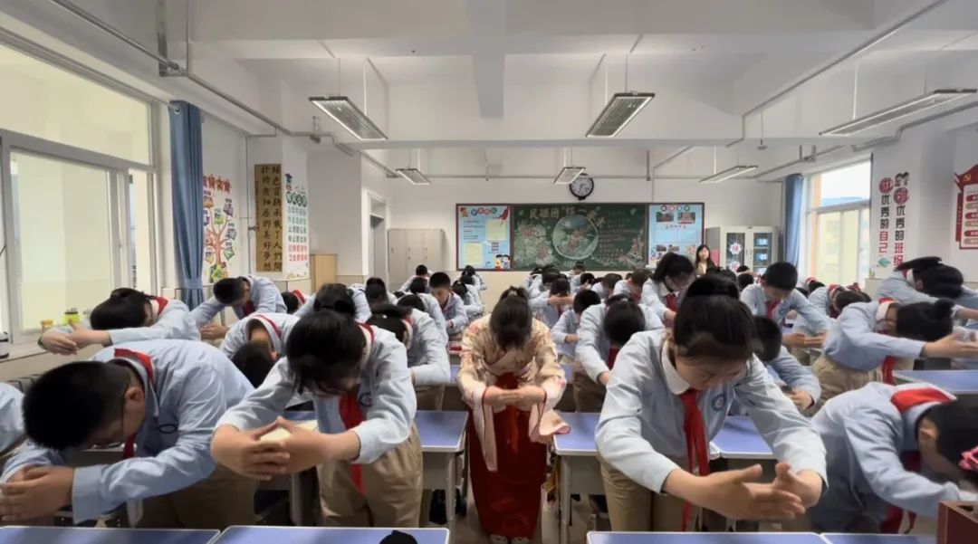 科技之春伴我行——流动博物馆进校园 科技之春伴我行——流动博物馆进校园