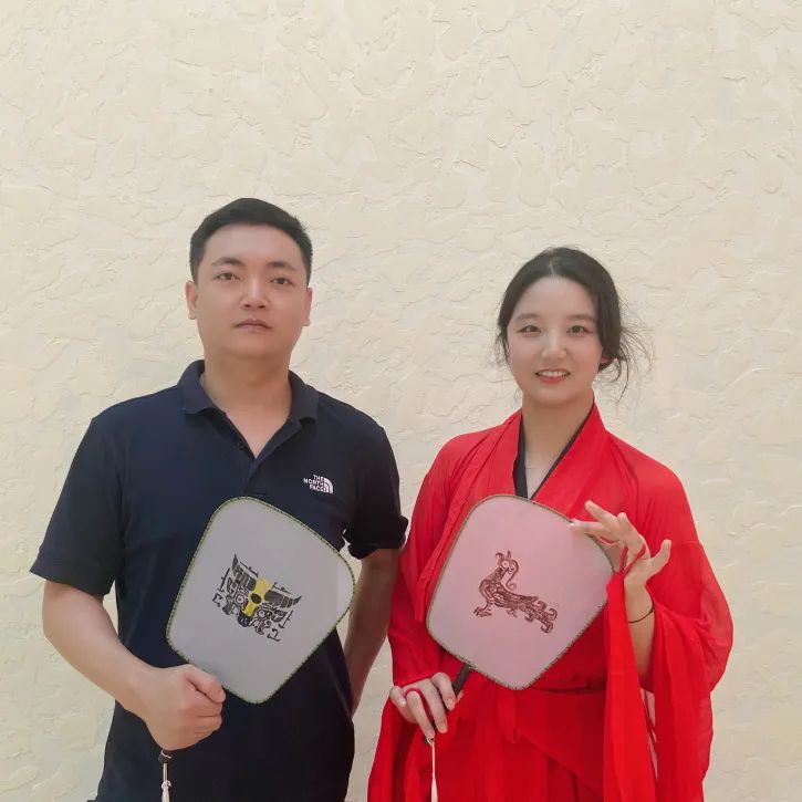 相约七夕   “医”路同行