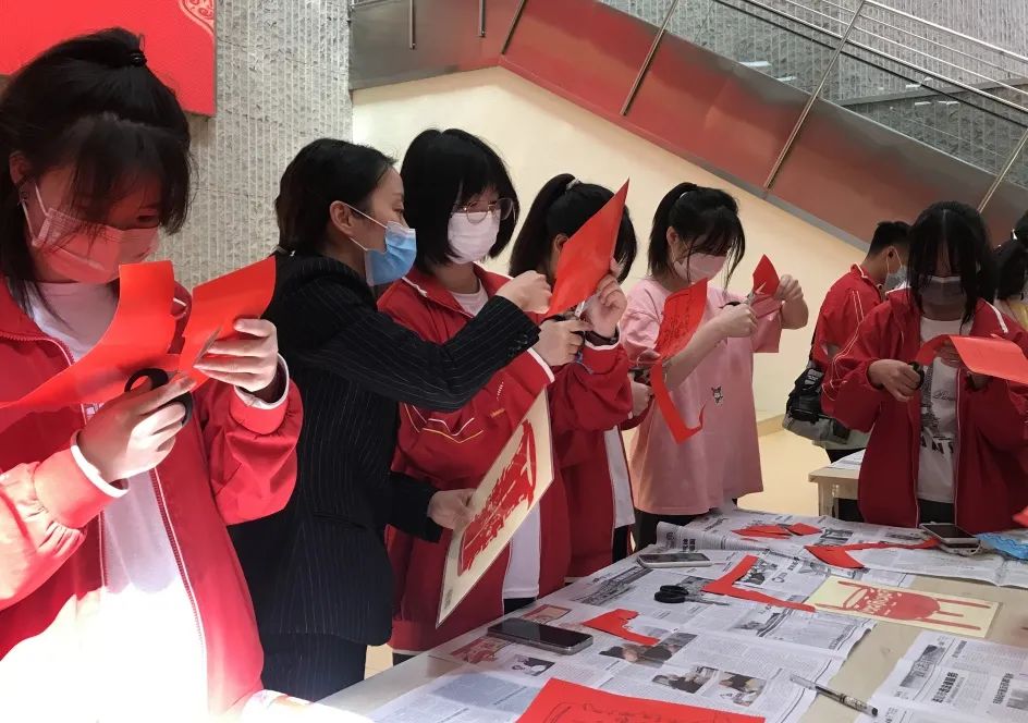 宝鸡青铜器博物院“文化和自然遗产日”活动精彩纷呈~~ 宝鸡青铜器博物院“文化和自然遗产日”活动精彩纷呈~~