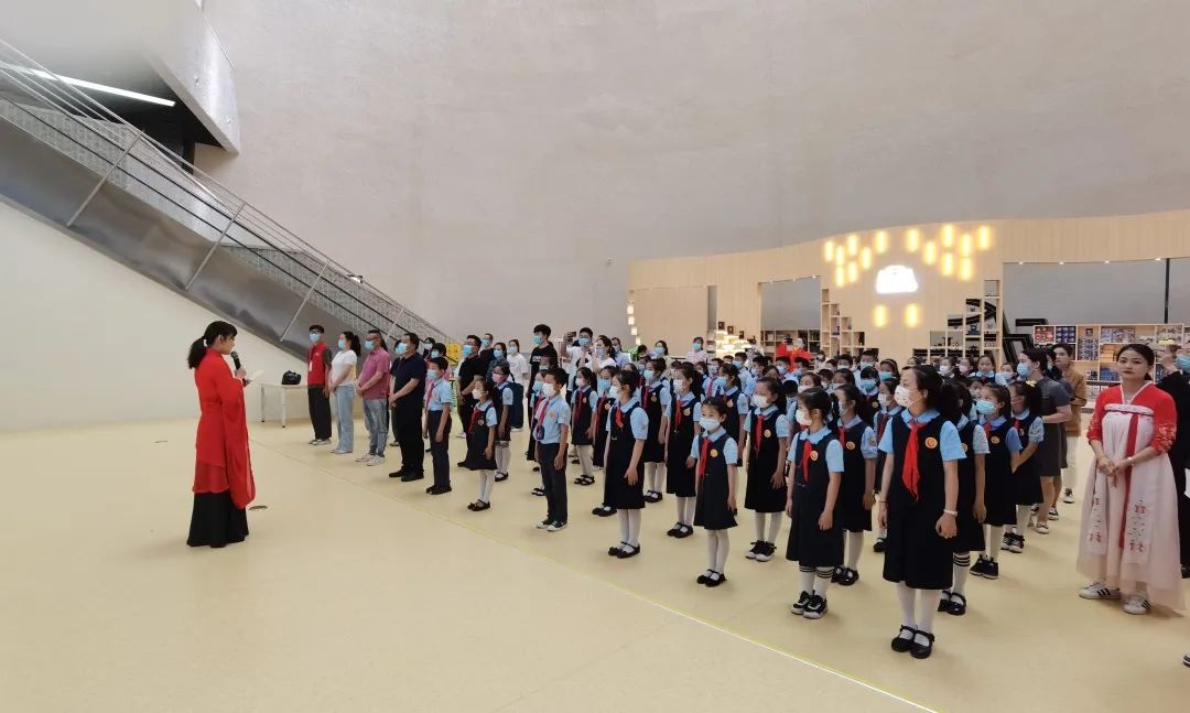 粽叶飘香五月五、浓情端午共安康